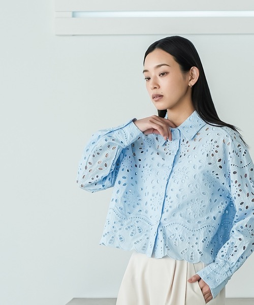 mili an deni(ミリアンデニ)の「カットレースブラウス(シャツ/ブラウス・レディース・オフホワイト/サックスブルー・M)」の14枚目の写真