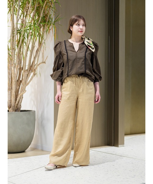 Banana Republic(バナナリパブリック)の「ライトウェイト コットン パフスリーブ トップス(シャツ/ブラウス・レディース・ピンク/ブラウン・M/S/XS/L)」の4枚目の写真