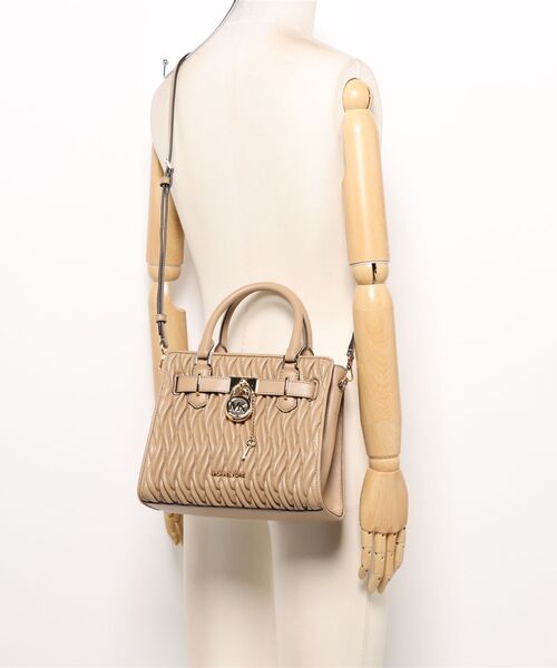 MICHAEL KORS（マイケルコース）の「LANDON SM SATCHEL Satchel（ハンドバッグ・レディース・キャメル・FREE）」の5枚目の写真
