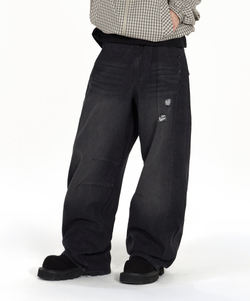 IDWS(アイドンワナセル)の「Bomin Curved Denim Pants Black(デニムパンツ・レディース・その他・1/2/0)」の3枚目の写真