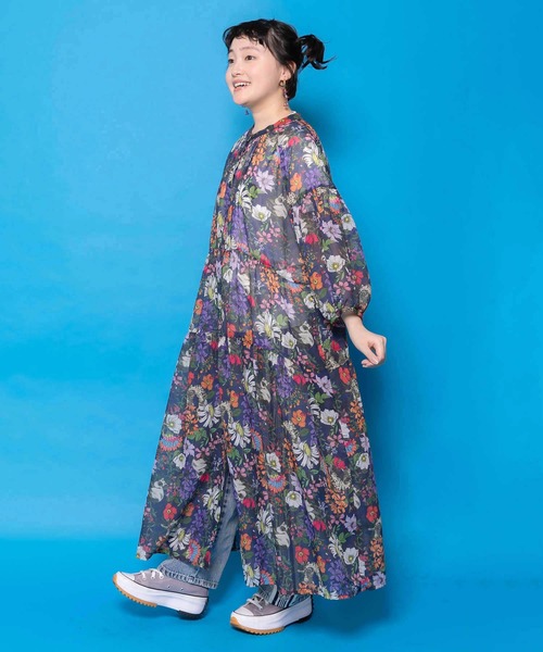 ScoLar（スカラー）の「161674：花ネコ柄シアー素材ティアードシャツワンピ（シャツワンピース・レディース・ネイビー/ブラック・M）」の19枚目の写真