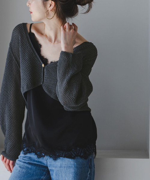 Noble（ノーブル）の「《追加・新色》ペーパーヤーン カノコショートVカーディガン（カーディガン/ボレロ・レディース・チャコールグレー/アイボリー・FREE）」の3枚目の写真