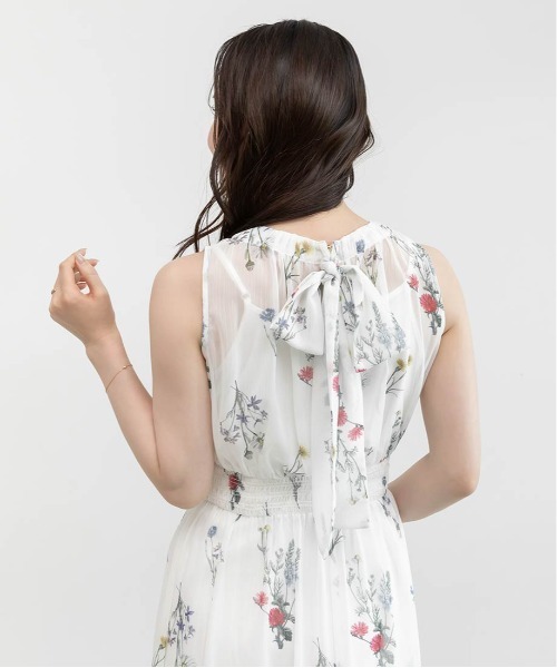 RANDA(ランダ)の「【Botanical Bloom】ボタニカルフラワーシフォンワンピース(ワンピース・レディース・ネイビー/ホワイト・0/1)」の8枚目の写真
