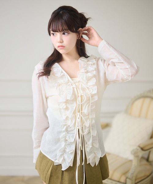 Anely(アネリー)の「Vネック ボリューム フリル リボン カーディガン(カーディガン/ボレロ・レディース・ピンク/アイボリー・FREE)」の4枚目の写真