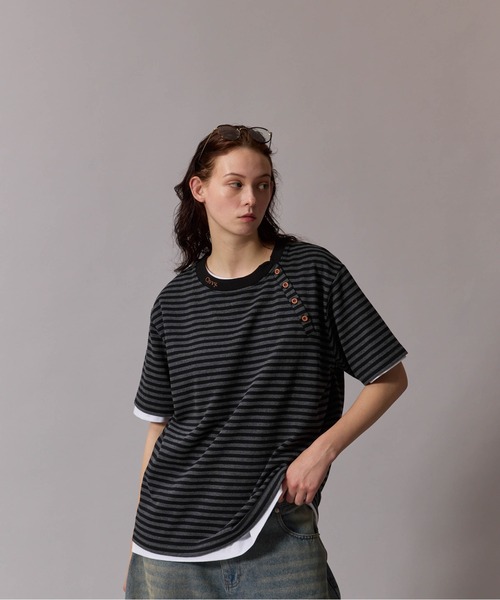 CIVVY.(シヴィ―)の「Side Button Border Tee - サイド ボタン ボーダー Tシャツ(Tシャツ/カットソー・メンズ・ホワイト/ブラック・MEDIUM/LARGE)」の13枚目の写真