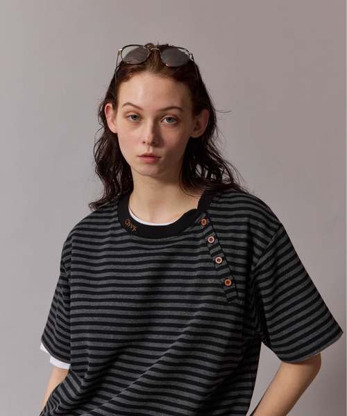 CIVVY.(シヴィ―)の「Side Button Border Tee - サイド ボタン ボーダー Tシャツ(Tシャツ/カットソー・メンズ・ホワイト/ブラック・MEDIUM/LARGE)」の15枚目の写真