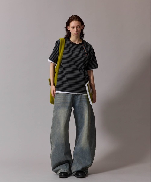 CIVVY.(シヴィ―)の「Side Button Border Tee - サイド ボタン ボーダー Tシャツ(Tシャツ/カットソー・メンズ・ホワイト/ブラック・MEDIUM/LARGE)」の6枚目の写真