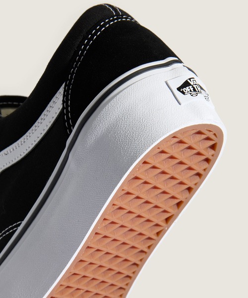 VANS(バンズ)の「オールドスクール プラットフォーム / UA OLD SKOOL PLATFOR Black/Whi VN0A3B3UY281(スニーカー・メンズ・ブラック・10/5.5/5/4.5/4/9.5/8.5/8/7.5/7/6.5/6)」の5枚目の写真