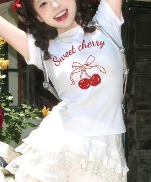 Achic(アシック)の「チェリー柄半袖(Tシャツ/カットソー・レディース・ホワイト/ブラック・M)」の6枚目の写真