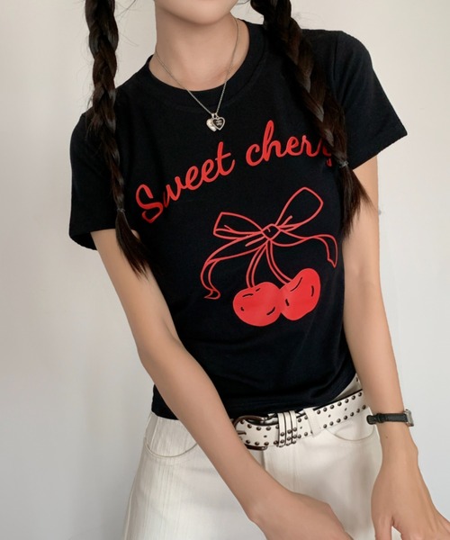 Achic(アシック)の「チェリー柄半袖(Tシャツ/カットソー・レディース・ホワイト/ブラック・M)」の12枚目の写真