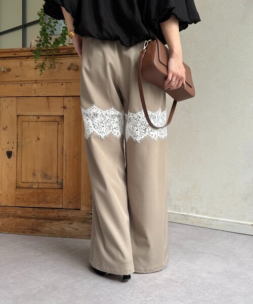 Thevon(ゼボン)の「レース切替スラックス(スラックス・レディース・グレイッシュベージュ/チャコールグレー・S/M)」の20枚目の写真