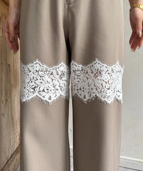 Thevon(ゼボン)の「レース切替スラックス(スラックス・レディース・グレイッシュベージュ/チャコールグレー・S/M)」の11枚目の写真