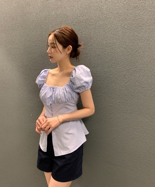 FAVORITO(ファヴォリート)の「シングルブレストパフスリーブシャツ(シャツ/ブラウス・レディース・ブラック/ブルー/ホワイト・F)」の12枚目の写真