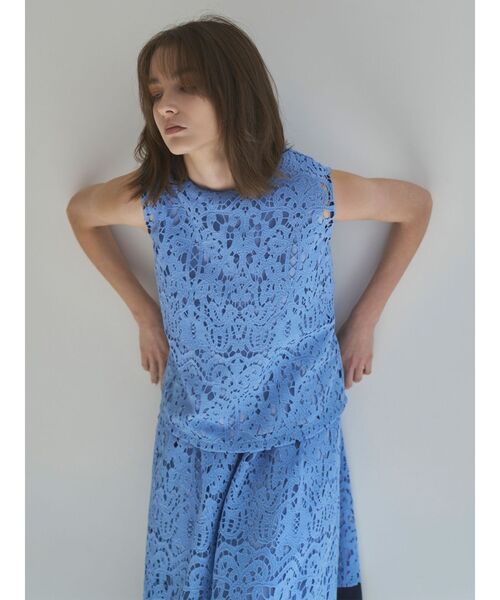 ELENDEEK（エレンディーク）の「LACE LAYERED OP（ワンピース・レディース・オフホワイト/ライトブルー・2/1）」の4枚目の写真