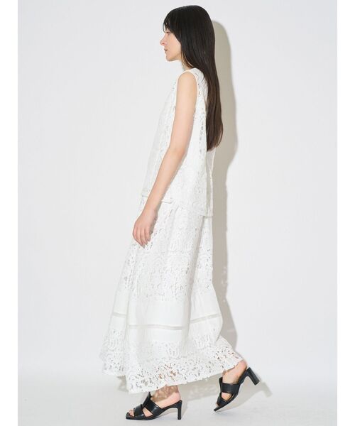 ELENDEEK（エレンディーク）の「LACE LAYERED OP（ワンピース・レディース・オフホワイト/ライトブルー・2/1）」の7枚目の写真