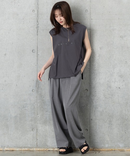MAISONCOMFY (メゾンコンフィ)の「【接触冷感 控えめロゴTシャツ】ベーシックロゴで大人上品な上質素材Tシャツ(Tシャツ/カットソー・レディース・チャコールグレー/ホワイト/ベージュ・FREE)」の8枚目の写真