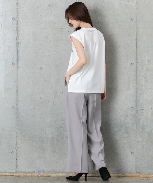 MAISONCOMFY (メゾンコンフィ)の「【接触冷感 控えめロゴTシャツ】ベーシックロゴで大人上品な上質素材Tシャツ(Tシャツ/カットソー・レディース・チャコールグレー/ホワイト/ベージュ・FREE)」の15枚目の写真