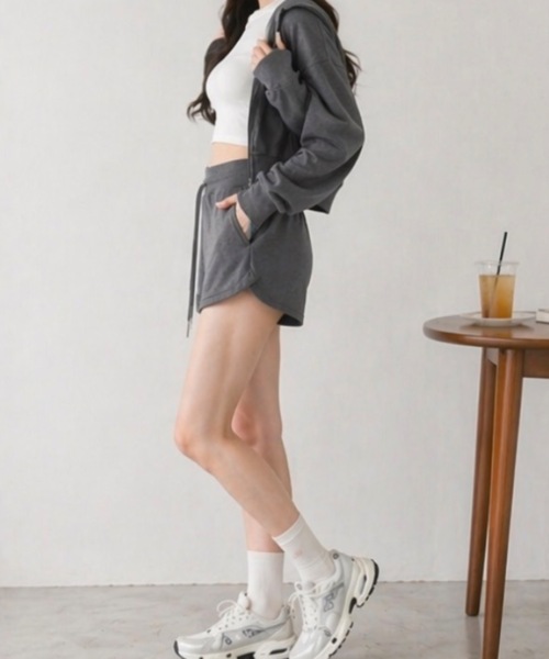 Teem Store(チームストア)の「ハイウエスト ドローコード スウェットショートパンツ(その他パンツ・レディース・ダークグレー/ベージュ/ピンク/ライトグレー/ブラック・M/S)」の13枚目の写真