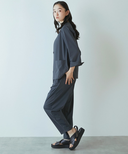 LOGEMENT DE CLAIRE（ロジュモンドクレール）の「【Allease/オールイーズ】テーパードイージーパンツ（その他パンツ・レディース・ブラック/チャコールグレー・FREE）」の8枚目の写真