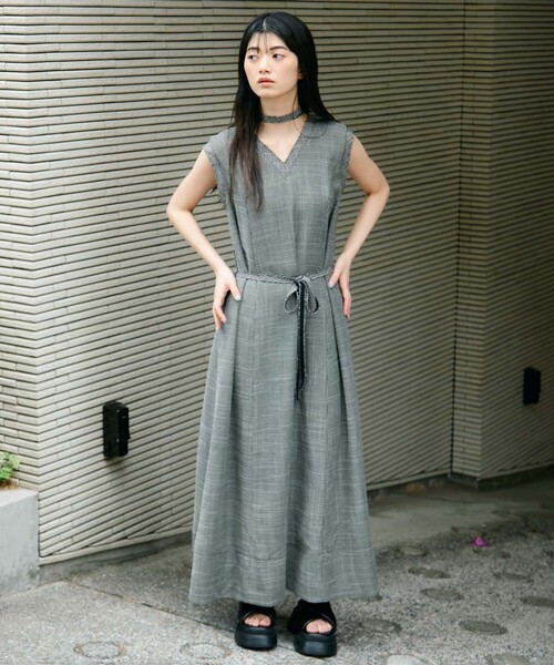 STUDIOUS(ステュディオス)の「【STUDIOUS/ステュディオス】【ベルト⇔チョーカー2WAYワンピ】Washable Mesh Dress/ウォッシャブルメッシュドレス/快適/小顔効果リボン/バケーション(ワンピース・レディース・マルチ/アイボリー・2/1)」の4枚目の写真