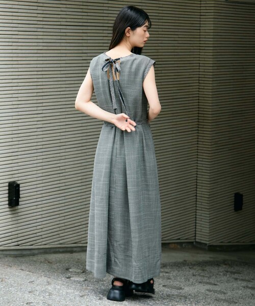 STUDIOUS(ステュディオス)の「【STUDIOUS/ステュディオス】【ベルト⇔チョーカー2WAYワンピ】Washable Mesh Dress/ウォッシャブルメッシュドレス/快適/小顔効果リボン/バケーション(ワンピース・レディース・マルチ/アイボリー・2/1)」の6枚目の写真