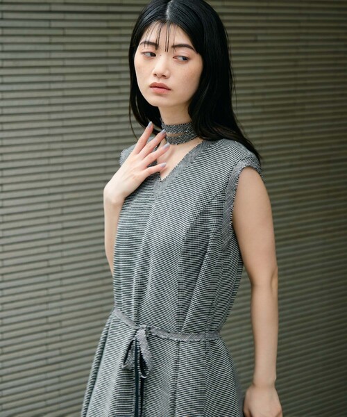 STUDIOUS(ステュディオス)の「【STUDIOUS/ステュディオス】【ベルト⇔チョーカー2WAYワンピ】Washable Mesh Dress/ウォッシャブルメッシュドレス/快適/小顔効果リボン/バケーション(ワンピース・レディース・マルチ/アイボリー・2/1)」の10枚目の写真