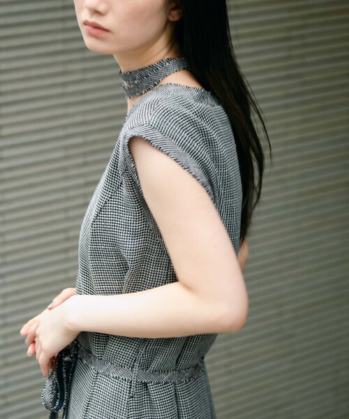 STUDIOUS(ステュディオス)の「【STUDIOUS/ステュディオス】【ベルト⇔チョーカー2WAYワンピ】Washable Mesh Dress/ウォッシャブルメッシュドレス/快適/小顔効果リボン/バケーション(ワンピース・レディース・マルチ/アイボリー・2/1)」の12枚目の写真