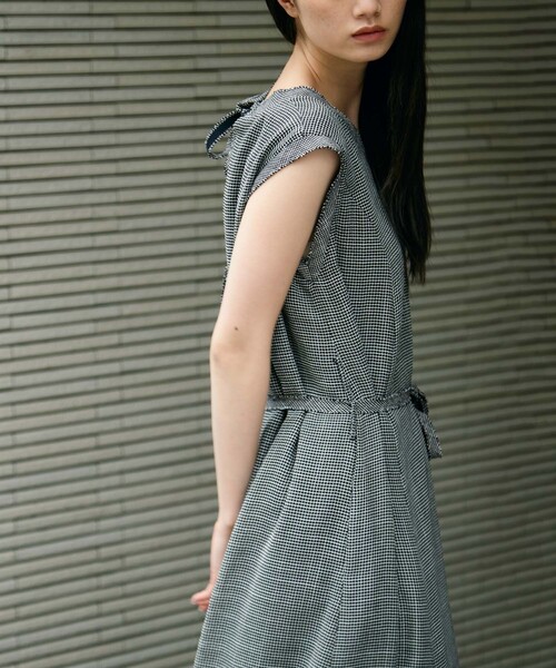 STUDIOUS(ステュディオス)の「【STUDIOUS/ステュディオス】【ベルト⇔チョーカー2WAYワンピ】Washable Mesh Dress/ウォッシャブルメッシュドレス/快適/小顔効果リボン/バケーション(ワンピース・レディース・マルチ/アイボリー・2/1)」の13枚目の写真