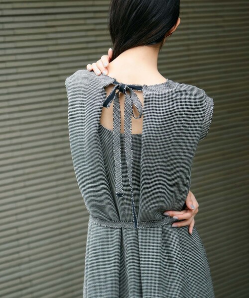 STUDIOUS(ステュディオス)の「【STUDIOUS/ステュディオス】【ベルト⇔チョーカー2WAYワンピ】Washable Mesh Dress/ウォッシャブルメッシュドレス/快適/小顔効果リボン/バケーション(ワンピース・レディース・マルチ/アイボリー・2/1)」の14枚目の写真