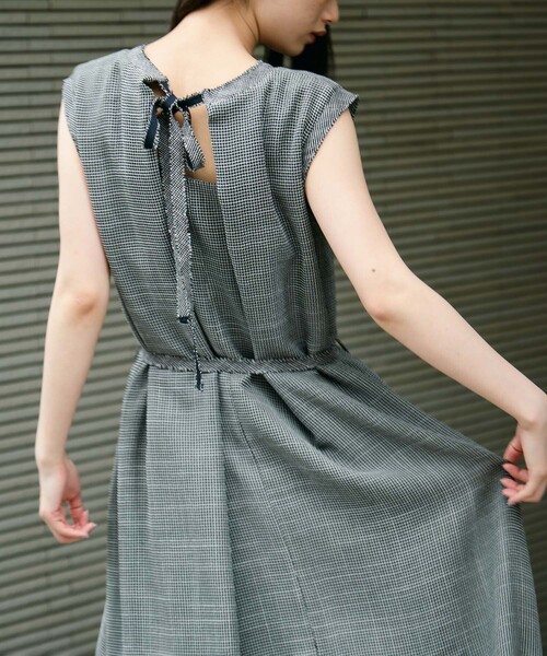 STUDIOUS(ステュディオス)の「【STUDIOUS/ステュディオス】【ベルト⇔チョーカー2WAYワンピ】Washable Mesh Dress/ウォッシャブルメッシュドレス/快適/小顔効果リボン/バケーション(ワンピース・レディース・マルチ/アイボリー・2/1)」の15枚目の写真
