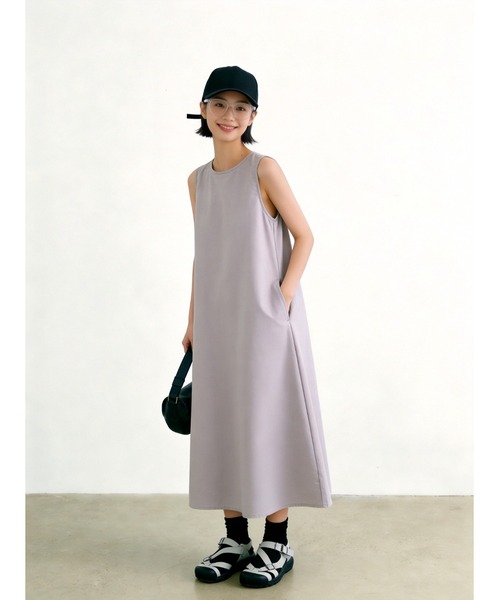 Sew loop(ソーループ)の「リネン混背中タックノースリーブワンピース(ワンピース・レディース・ネイビー/グレー/ブラック・L/M)」の16枚目の写真