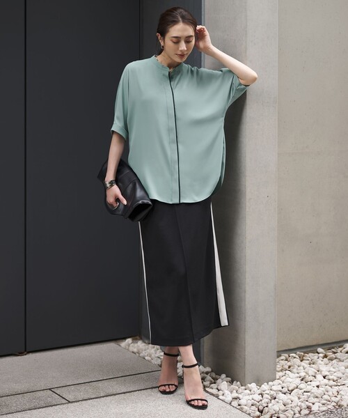 ICB(アイシービー)の「コンパクトトラックジャージー ストレートスカート(スカート・レディース・ブラック系/黄土色系・X-SMALL/SMALL/MEDIUM)」の4枚目の写真
