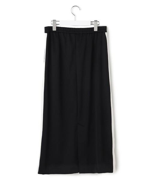 ICB(アイシービー)の「コンパクトトラックジャージー ストレートスカート(スカート・レディース・ブラック系/黄土色系・X-SMALL/SMALL/MEDIUM)」の13枚目の写真
