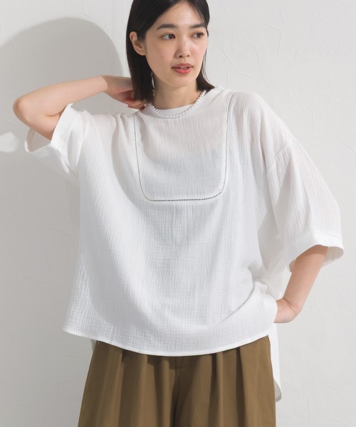 OMNES（オムネス）の「ダブルガーゼハシゴレース半袖シャツ（シャツ/ブラウス・レディース・ブルー/イエロー/ブラック/アイボリー・FREE）」の2枚目の写真