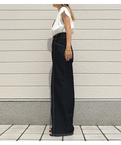Q(キュー)の「シルケットメタリックロゴT(Tシャツ/カットソー・レディース・グリーン/ブラウン/ホワイト・MEDIUM)」の15枚目の写真