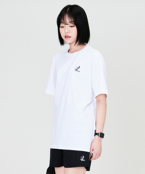 QUTON(ク―トン)の「QロゴオーバーサイズヘビーハーフTシャツ_ホワイト(Tシャツ/カットソー・メンズ・ホワイト・1/2/3/4)」の3枚目の写真