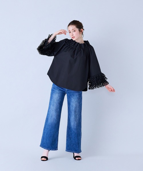 Audie a Muses(オーディアミューズ)の「刺繍スリーブフレアブラウス(シャツ/ブラウス・レディース・レッド/オフホワイト/ブラック・FREE)」の18枚目の写真