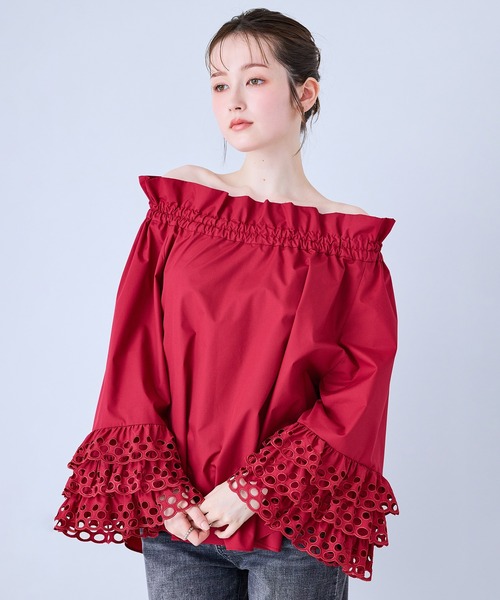 Audie a Muses(オーディアミューズ)の「刺繍スリーブフレアブラウス(シャツ/ブラウス・レディース・レッド/オフホワイト/ブラック・FREE)」の8枚目の写真