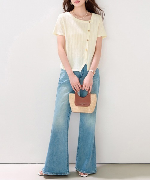 ONEP STAR（ワンピスター）の「アシンメトリーボタンデザイン半袖ブラウス（シャツ/ブラウス・レディース・ベージュ・X-LARGE/LARGE/MEDIUM）」の9枚目の写真