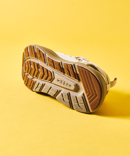 417 EDIFICE（フォーワンセブンエディフィス）の「KEEN / キーン UNEEK WK（サンダル・メンズ・ブラック/チャコールグレー/アイボリー・26cm/26.5cm/27cm/27.5cm/28cm）」の22枚目の写真