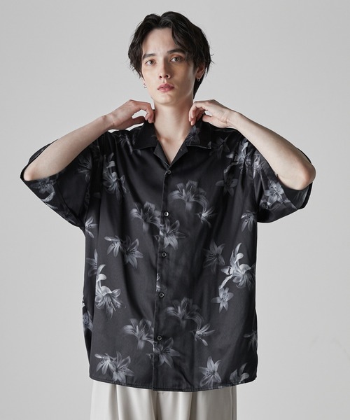 CLEL(クレイル)の「【CLEL】2Way Multi Pattern Drape Short Sleeve Shirt/2way 花柄 アブストラクト柄ドレープ半袖シャツ(シャツ/ブラウス・メンズ・グレー系3/ブラウン系1/グレー系1/ブラック系2/ブラック系1・XS/S/L/M)」の19枚目の写真