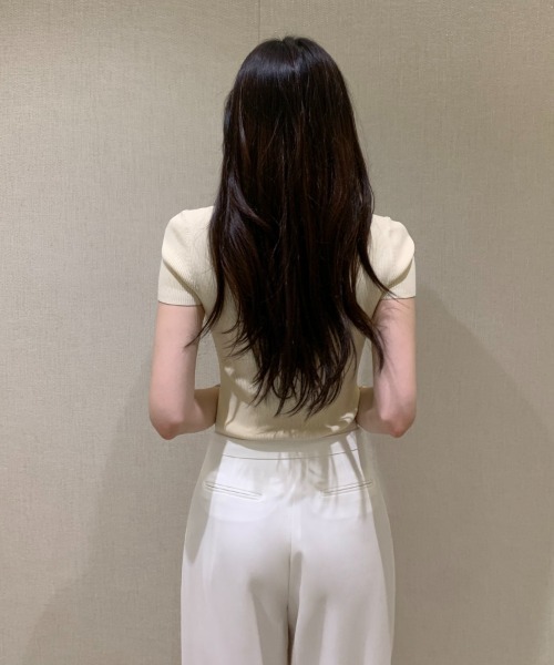 FAVORITO(ファヴォリート)の「ボタンダウンニットトップス(ニット/セーター・レディース・ライトベージュ/ホワイト・F)」の9枚目の写真
