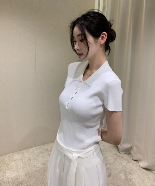 FAVORITO(ファヴォリート)の「ボタンダウンニットトップス(ニット/セーター・レディース・ライトベージュ/ホワイト・F)」の12枚目の写真