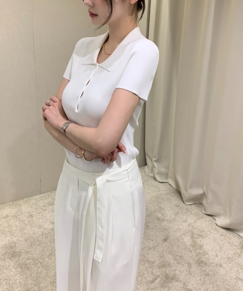 FAVORITO(ファヴォリート)の「ボタンダウンニットトップス(ニット/セーター・レディース・ライトベージュ/ホワイト・F)」の15枚目の写真
