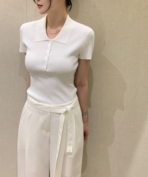 FAVORITO(ファヴォリート)の「ボタンダウンニットトップス(ニット/セーター・レディース・ライトベージュ/ホワイト・F)」の13枚目の写真