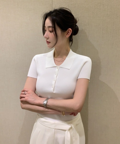 FAVORITO(ファヴォリート)の「ボタンダウンニットトップス(ニット/セーター・レディース・ライトベージュ/ホワイト・F)」の16枚目の写真