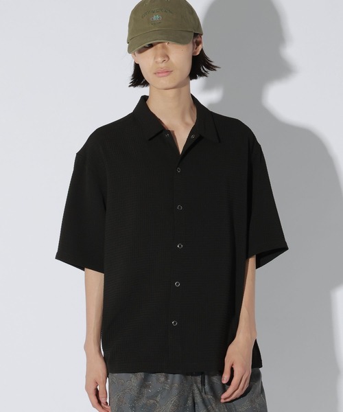 LAKOLE(ラコレ)の「ドライグリッドリングドット半袖シャツ / 1050886(シャツ/ブラウス・メンズ・ブラック/グリーン/アイボリー・MEDIUM/LARGE)」の6枚目の写真