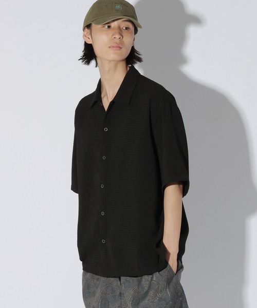 LAKOLE(ラコレ)の「ドライグリッドリングドット半袖シャツ / 1050886(シャツ/ブラウス・メンズ・ブラック/グリーン/アイボリー・MEDIUM/LARGE)」の7枚目の写真