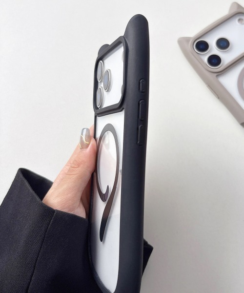 Fun & Daily（ファンアンドデイリー）の「Magsafe対応 Cat iPhone 17 Pro ProMax case（スマホケース/カバー・レディース・ブラック・iPhone 17 Pro Max/iPhone 17 Pro/iPhone 17）」の4枚目の写真