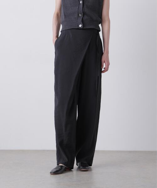 YLEVE（イレーヴ）の「YLEVE / RAYON-POLYESTER BROAD TROUSERS（その他パンツ・レディース・ブラック/ブラウン・1）」の3枚目の写真